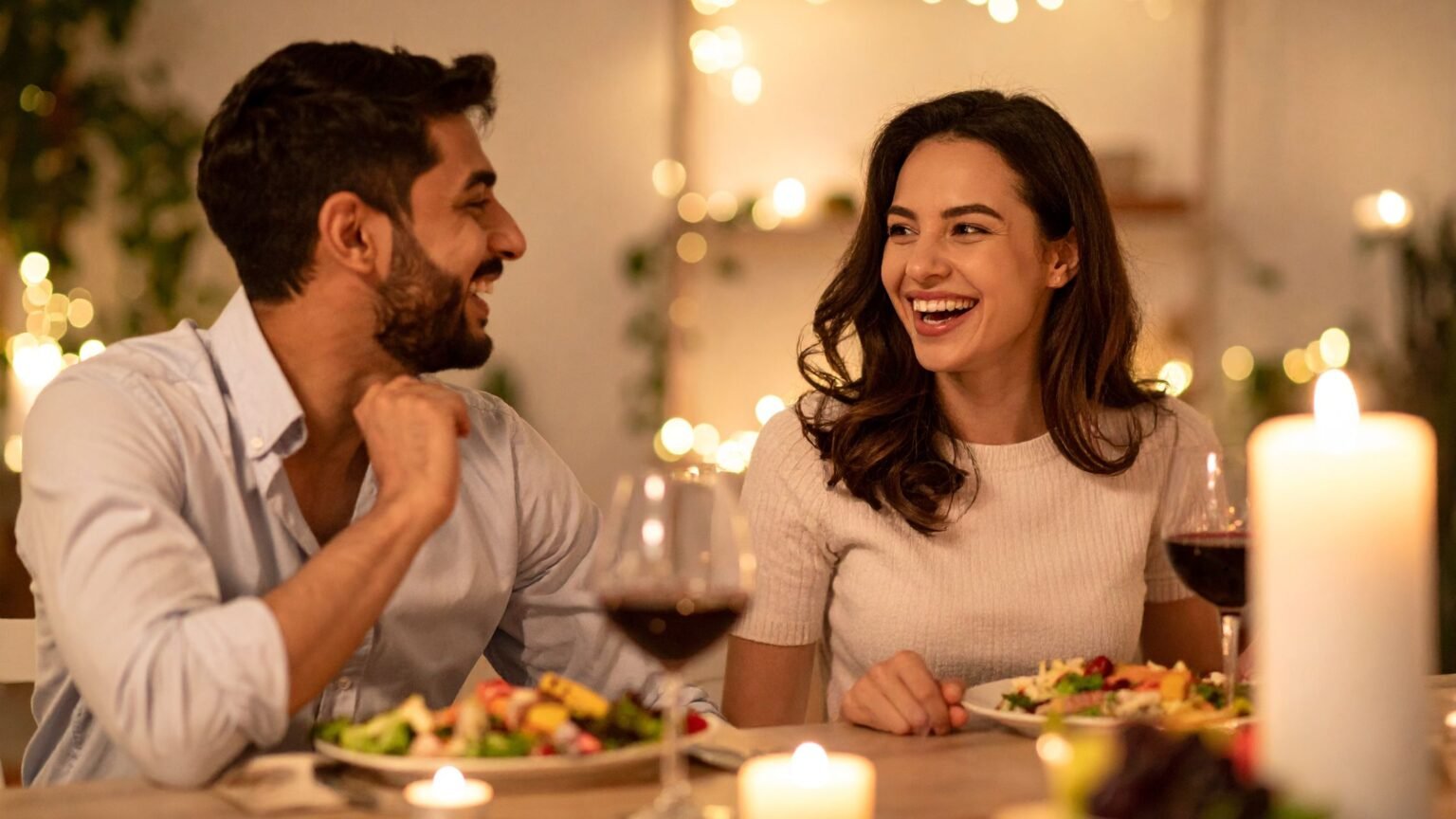 couple laughing and eating at a sedona restaurant