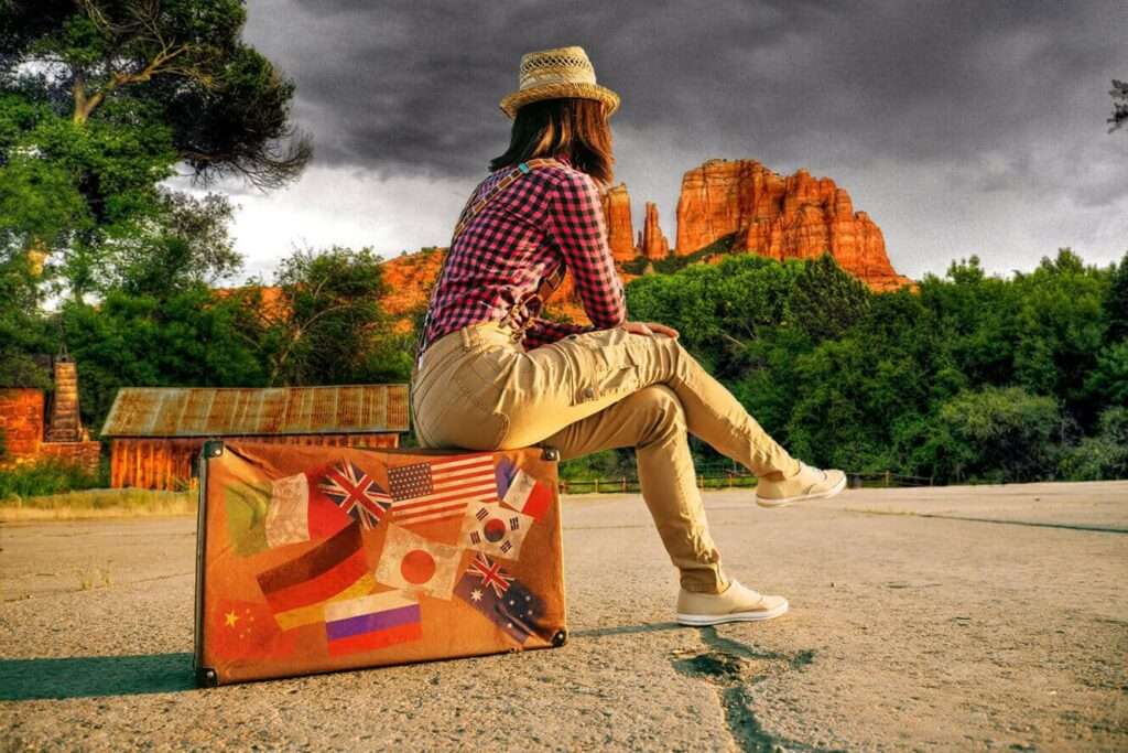 GIRLONSUITCASE sedona