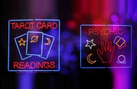 Psychic readings Sedona - neon psychic sign at a spiritual center in Sedona Arizona